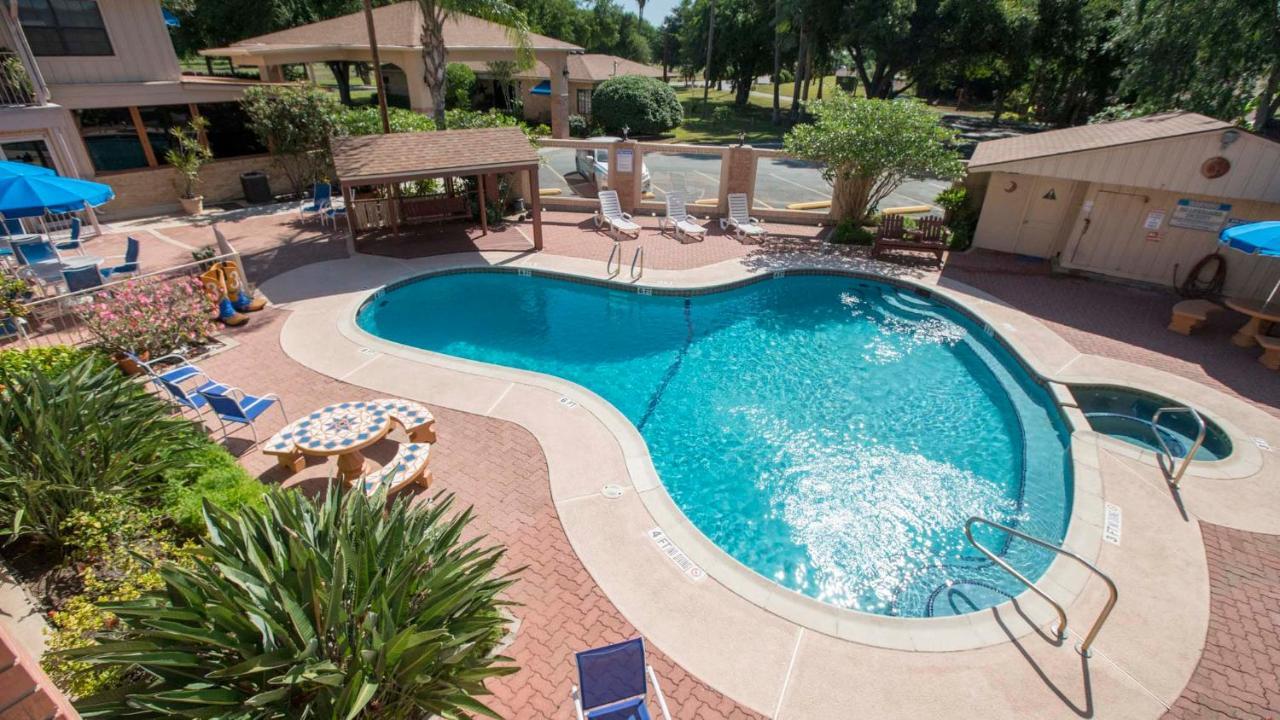 Texan Guest Ranch Hotel McAllen Exterior foto