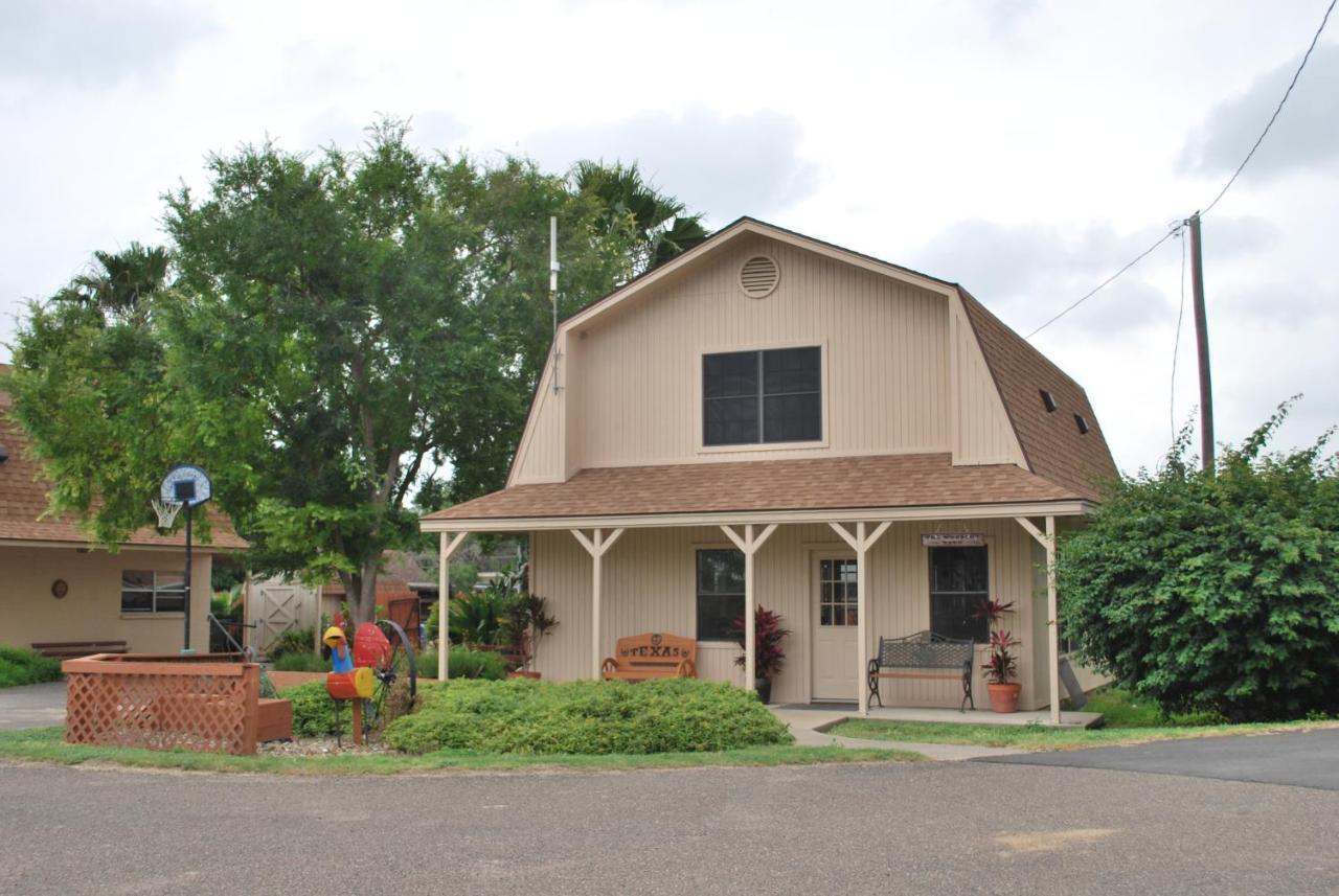Texan Guest Ranch Hotel McAllen Exterior foto